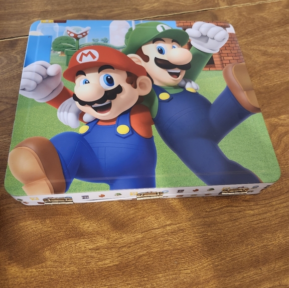 Mario Coloring and Activity Set - Picture 2 of 8